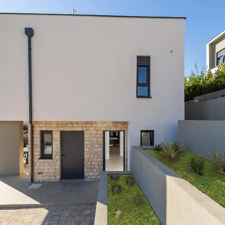 Laguna Marina B2 Villa Krnica