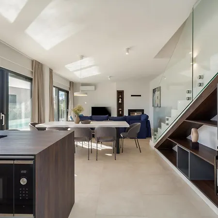Villa La Istriana - Seaview, Heated Pool