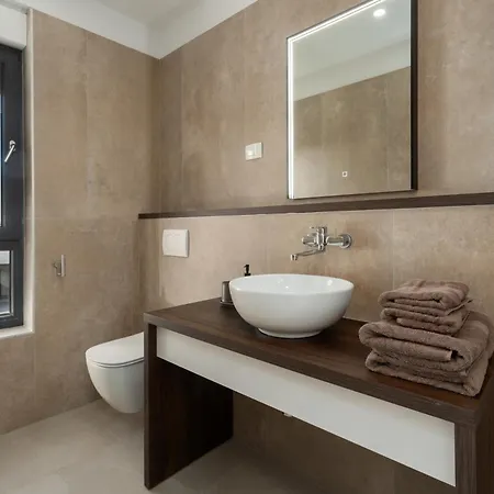 Villa La Istriana - Seaview, Heated Pool *