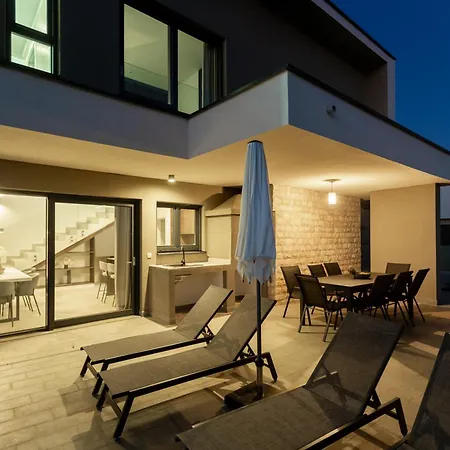 Villa La Istriana - Seaview, Heated Pool
