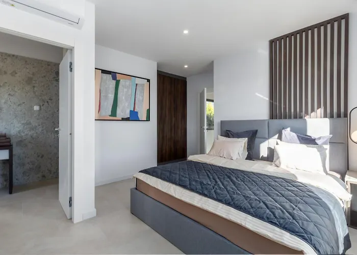 La Istriana - Seaview, Heated Pool Villa