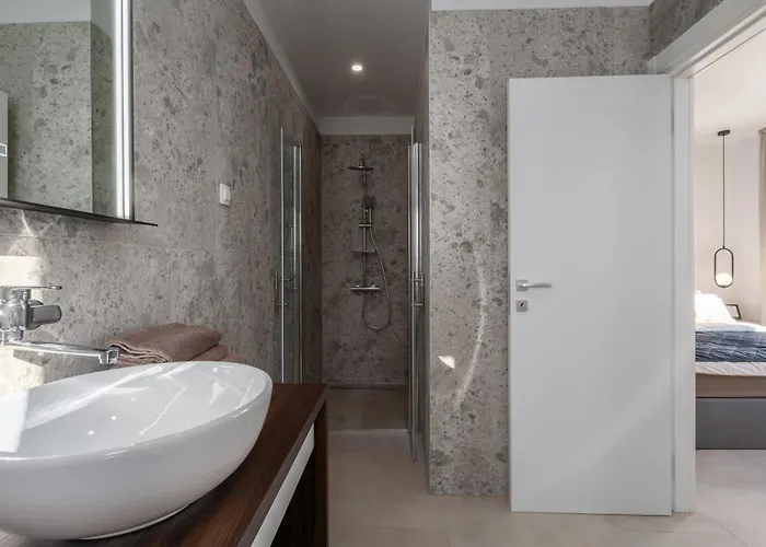 La Istriana - Seaview, Heated Pool Villa *